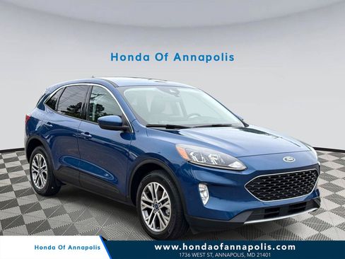 Used 2022 Ford Escape SEL w/ Technology Package AWD/4WD image 1