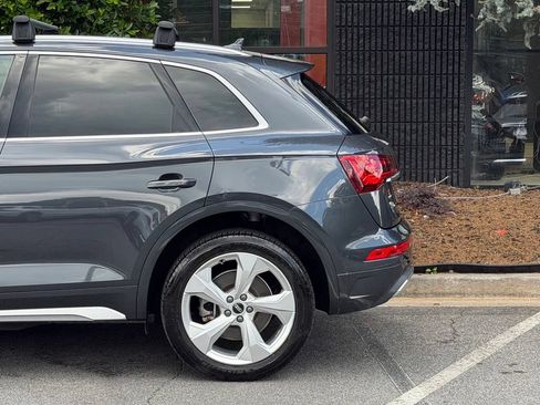 Used 2021 Audi Q5 2.0T Premium Plus w/ Premium Plus Package AWD/4WD image 11