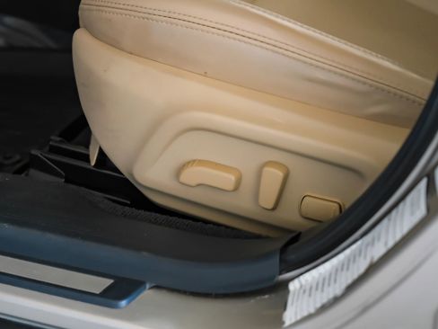 Used 2019 Subaru Outback 2.5i Limited w/ Popular Package #2 image 31