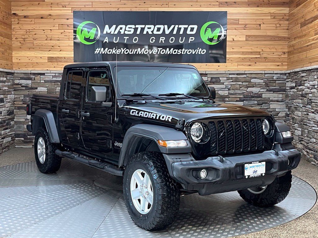 Used 2020 Jeep Gladiator Sport w/ Quick Order Package 24S AWD/4WD image 2