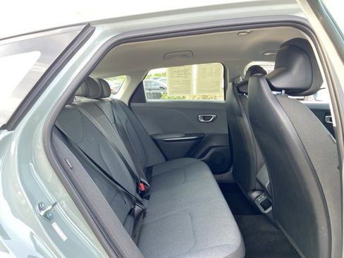 Used 2025 Kia K4 LXS image 14