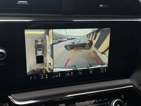 Used 2022 GMC Sierra 1500 AT4X image 61