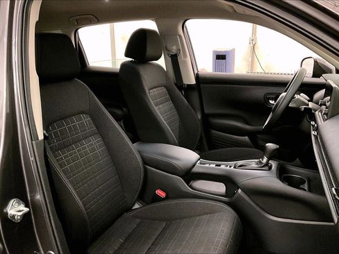 Used 2025 Honda HR-V LX image 7