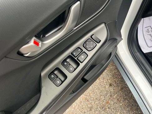 Used 2020 Hyundai Kona Limited image 13