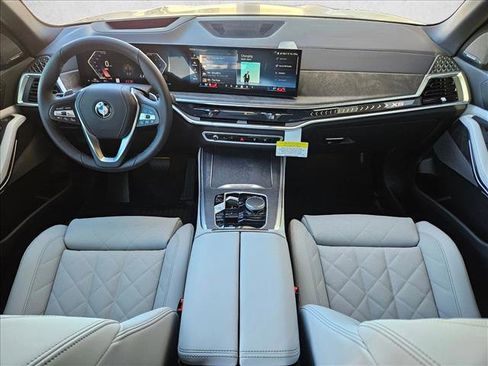 Used 2026 BMW X5 sDrive40i w/ Climate Comfort Package RWD image 14