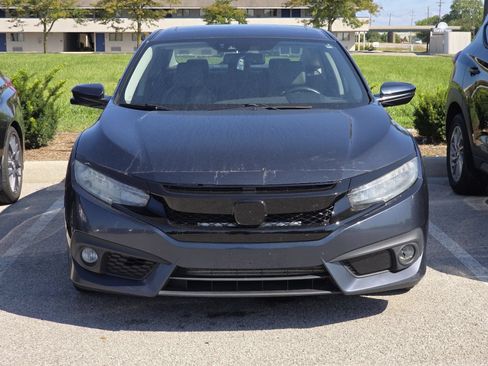 Used 2016 Honda Civic Touring image 3