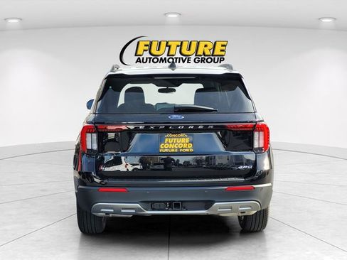 New 2026 Ford Explorer Active w/ Active Comfort Package image 4