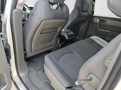 Used 2016 Chevrolet Traverse LS FWD image 12