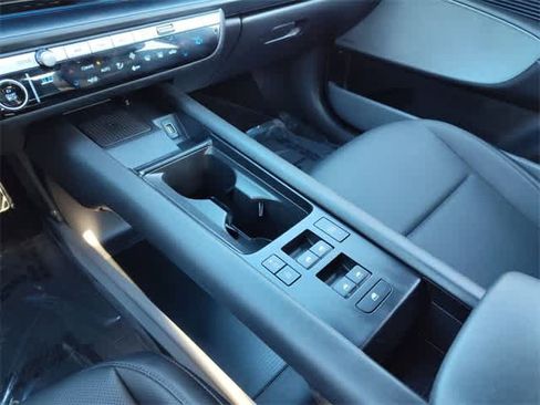 Certified 2024 Hyundai Ioniq 6 Limited image 25