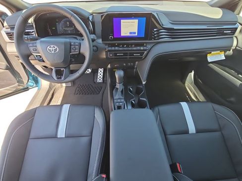 New 2026 Toyota Camry SE image 9