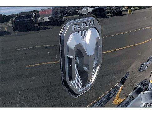 Used 2019 RAM 1500 Big Horn AWD/4WD image 32