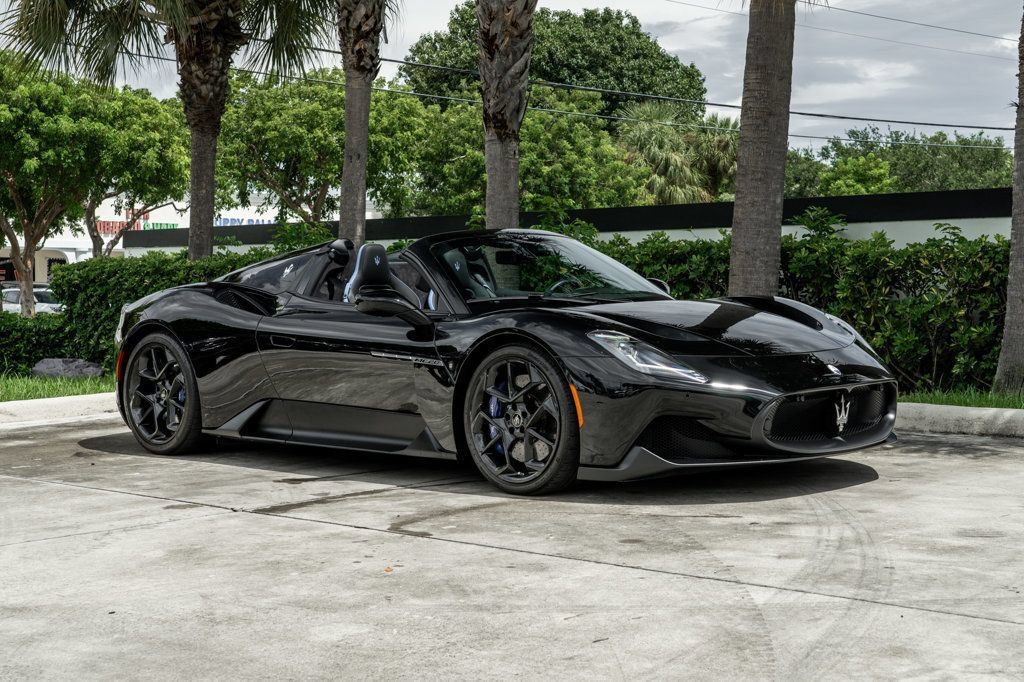 Used 2023 Maserati MC20 Spyder RWD image 10