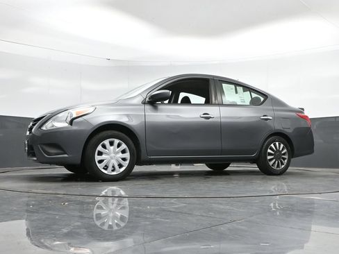 Used 2019 Nissan Versa SV FWD image 45