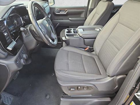 Used 2025 Chevrolet Silverado 1500 LT image 12