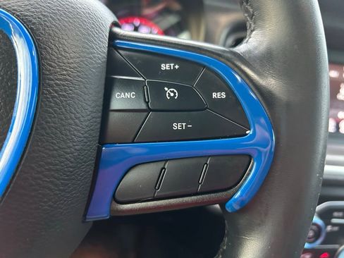 Used 2021 Dodge Charger SXT w/ Blacktop Package image 19