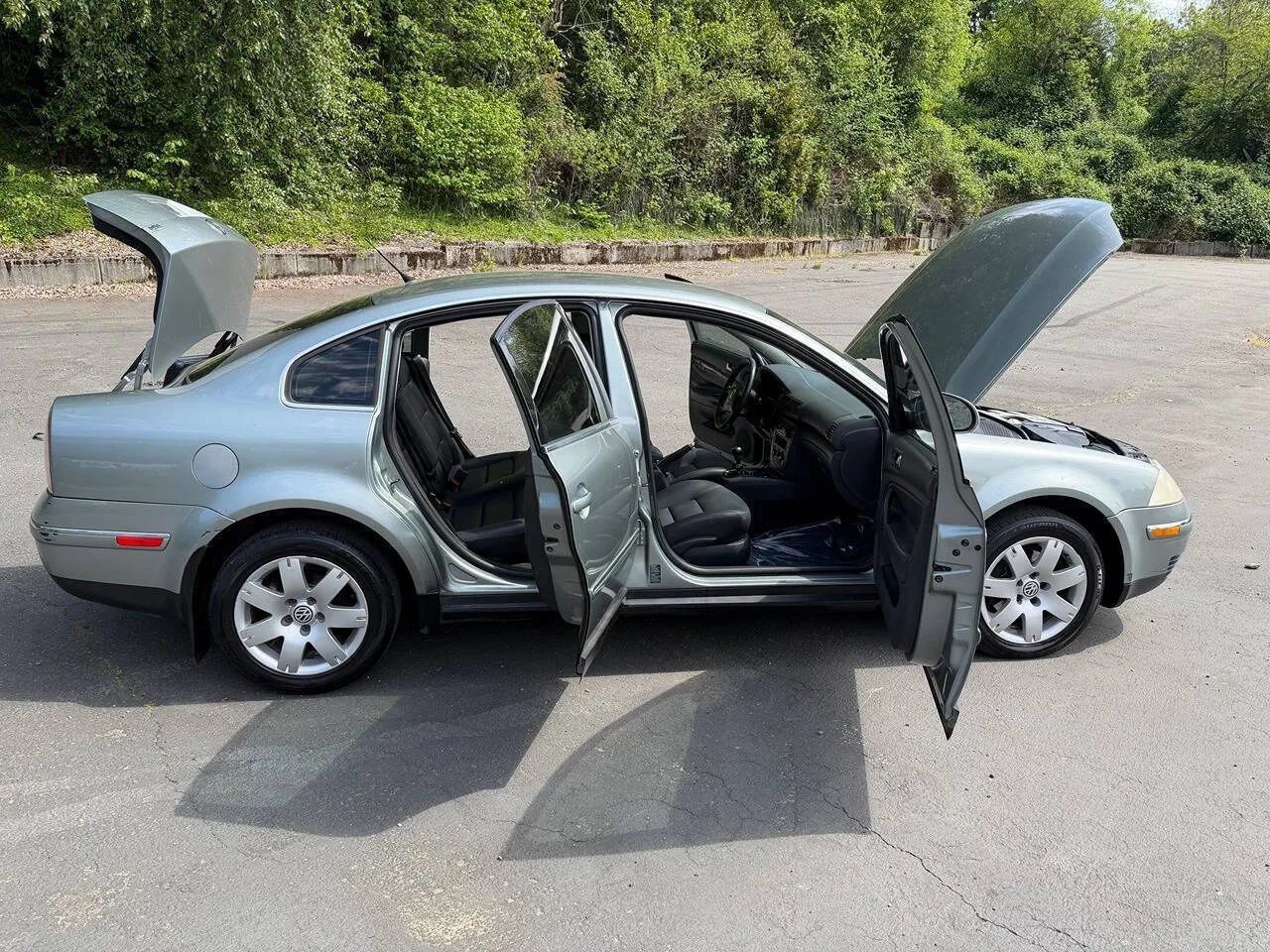 Used 2005 Volkswagen Passat GL FWD image 27