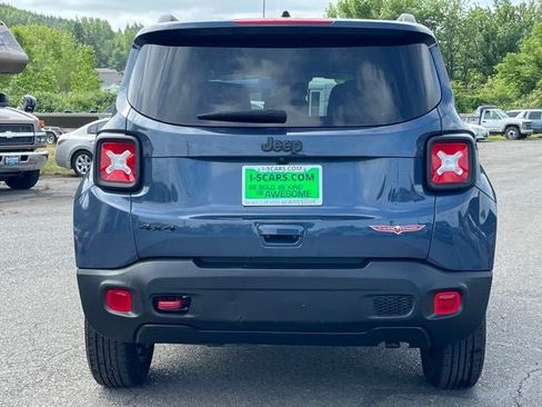 Used 2023 Jeep Renegade Trailhawk AWD/4WD image 6
