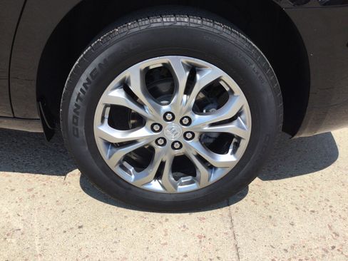 Used 2021 Buick Enclave Avenir w/ Avenir Technology Package AWD/4WD image 9