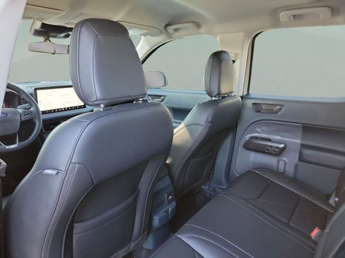 New 2025 Ford Maverick Lariat w/ Black Appearance Package image 23