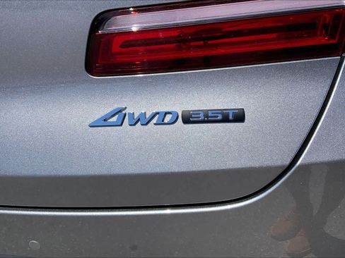 Used 2024 Genesis GV80 3.5T w/ Prestige Package AWD/4WD image 10