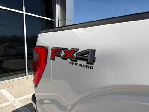 Used 2022 Ford F150 Lariat w/ Equipment Group 502A High image 12