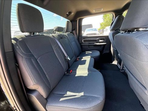 New 2026 RAM 2500 Big Horn AWD/4WD image 13