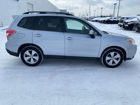 Used 2015 Subaru Forester 2.5i Limited image 8