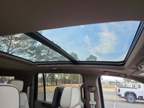 New 2026 GMC Yukon XL Denali w/ Denali Reserve Package image 7