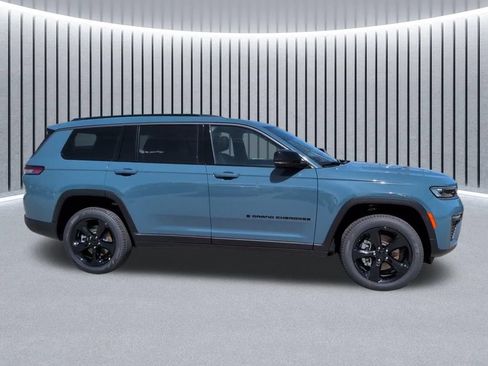 New 2026 Jeep Grand Cherokee L Limited w/ Limited Altitude Package AWD/4WD image 5