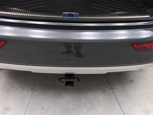 Used 2019 Audi Q5 Prestige w/ Prestige Package image 7