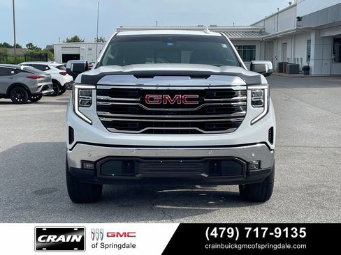 Used 2024 GMC Sierra 1500 SLT w/ SLT Premium Plus Package AWD/4WD image 2
