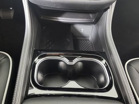 New 2026 Chrysler Pacifica Limited w/ S Appearance Package image 27