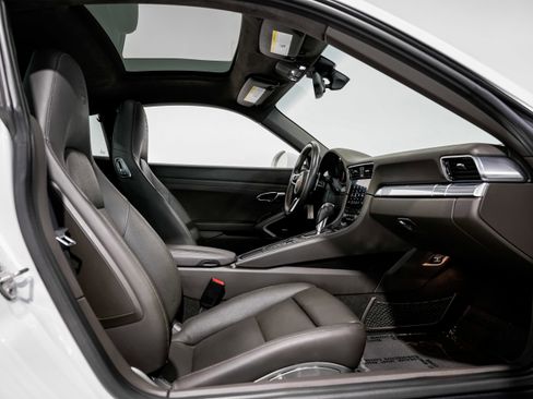 Used 2019 Porsche 911 Carrera S image 29