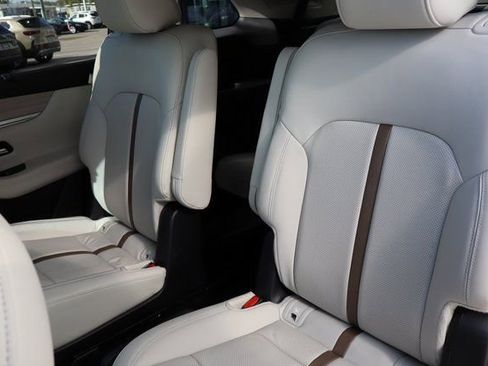 Used 2024 MAZDA CX-90 Plug-In Hybrid w/ Premium Plus image 16