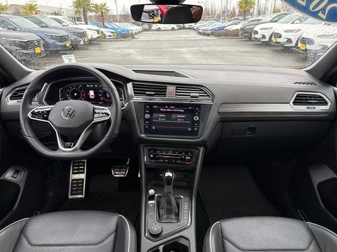 Used 2022 Volkswagen Tiguan SEL R-Line image 26