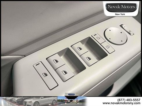 Used 2025 Hyundai Kona Limited image 19