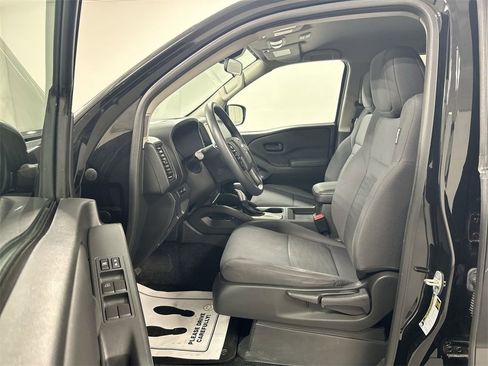 Used 2023 Nissan Frontier S w/ Technology Package image 11