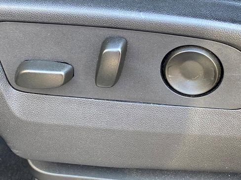 Used 2024 Chevrolet Suburban LT image 11