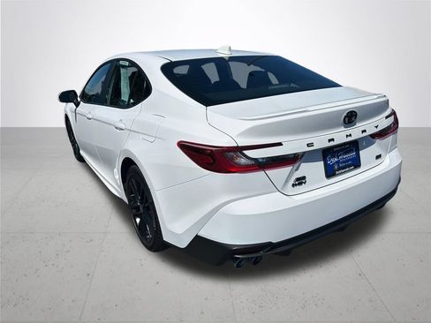 Used 2025 Toyota Camry SE w/ Convenience Package AWD/4WD image 9