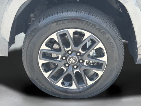 Certified 2025 Toyota Tundra Limited AWD/4WD image 35