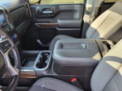 Used 2021 Chevrolet Silverado 1500 RST AWD/4WD image 29