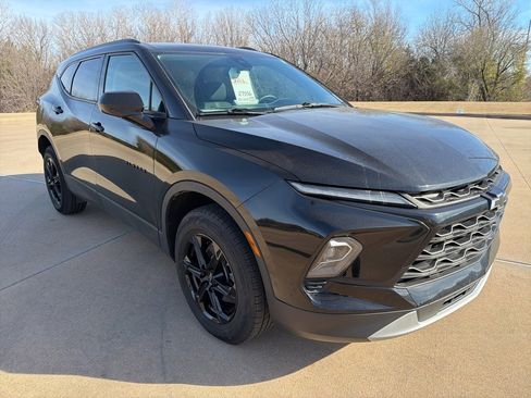 Used 2023 Chevrolet Blazer LT w/ Midnight/Sport Edition image 9