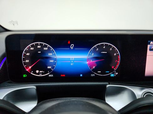 Certified 2024 Mercedes-Benz GLB 250 image 20