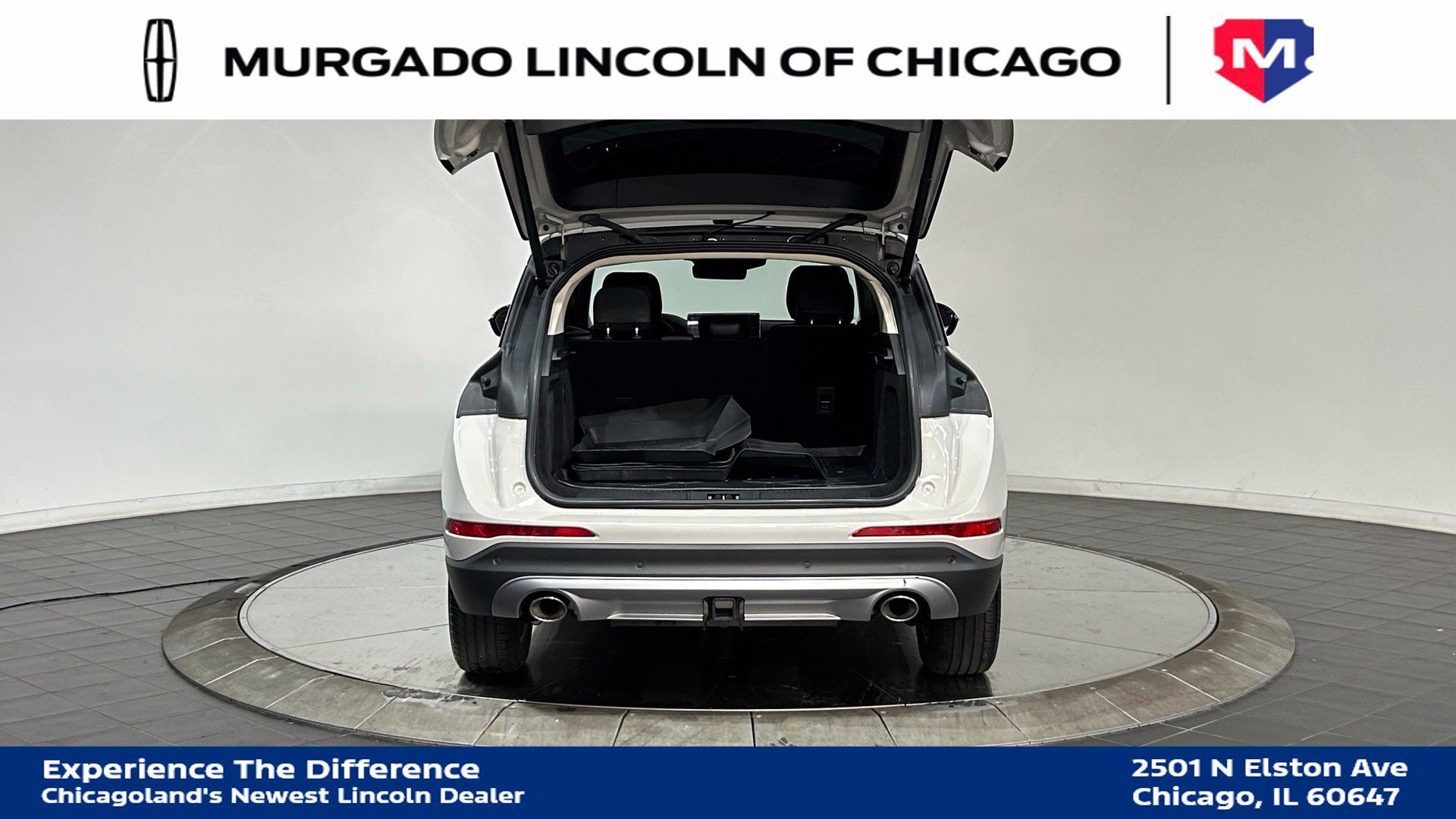 Used 2024 Lincoln Corsair Reserve w/ Equipment Group 202A FWD image 29
