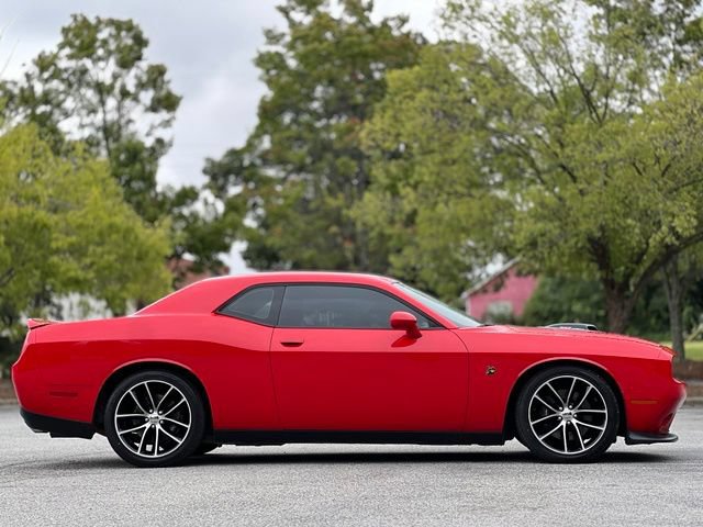 Used 2016 Dodge Challenger R/T Scat Pack RWD image 4