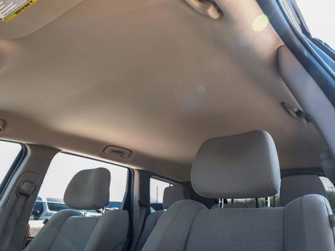 Used 2011 Jeep Grand Cherokee Laredo w/ Security & Convenience Group image 23