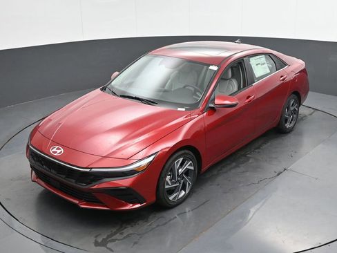 New 2025 Hyundai Elantra Limited image 42