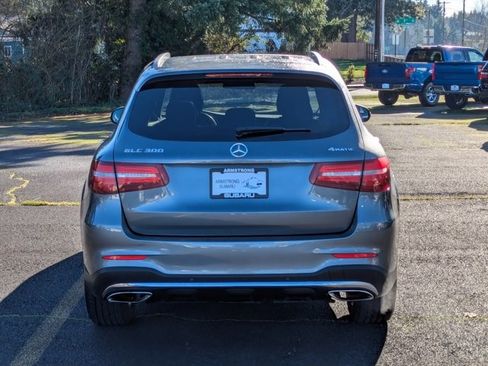 Used 2017 Mercedes-Benz GLC 300 4MATIC image 4