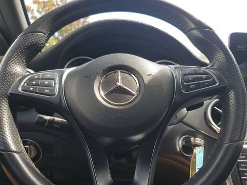 Used 2020 Mercedes-Benz GLA 250 4MATIC w/ Convenience Package image 24