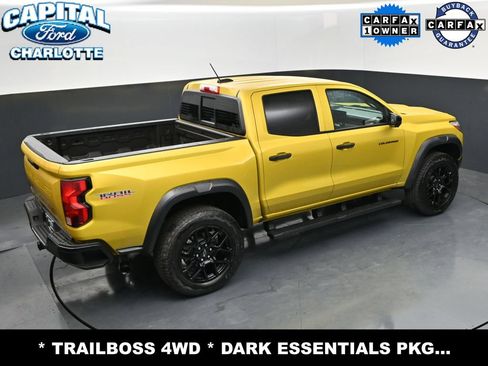 Used 2024 Chevrolet Colorado Trail Boss w/ LPO, Dark Essentials Package AWD/4WD image 30